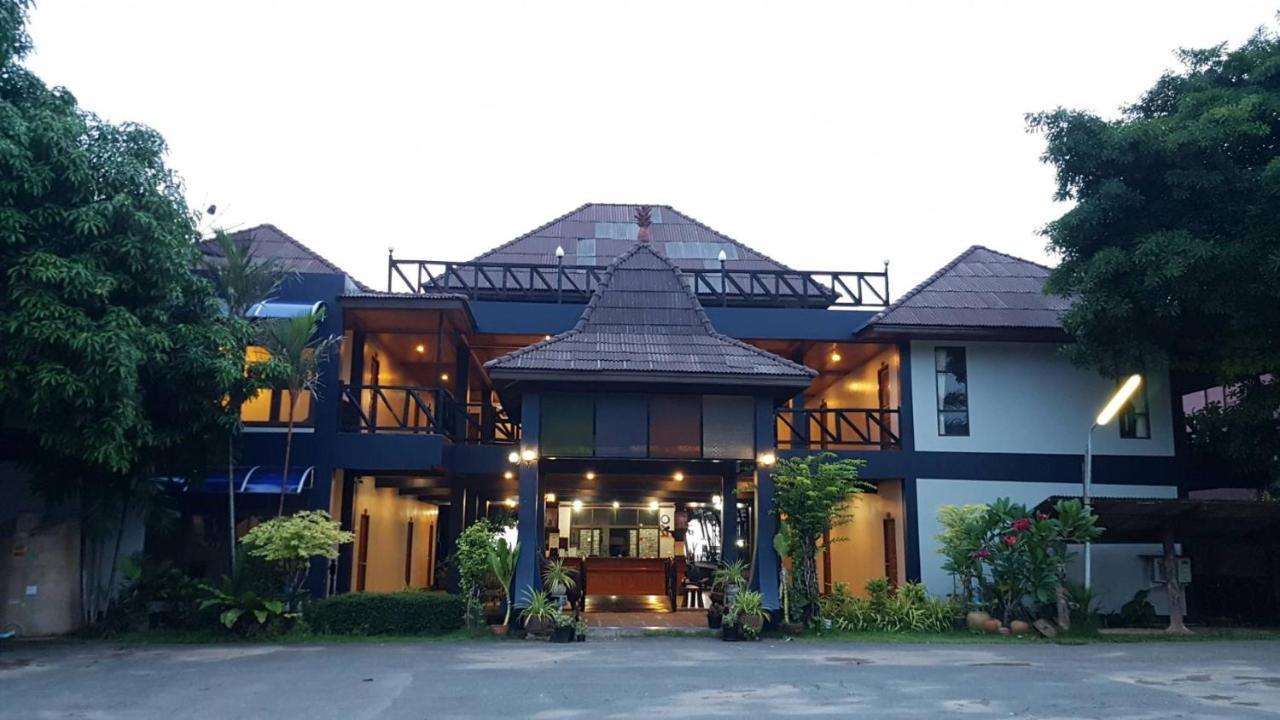 Smile Beach Boutique Resort Chao Lao Beach Exterior foto